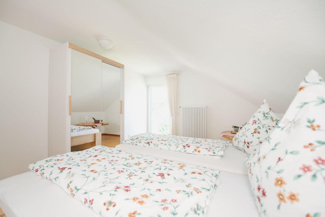 Ferienwohnung Menzer Am See อูนิงเกน ภายนอก รูปภาพ